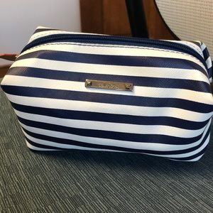 Stella and dot pouf never used